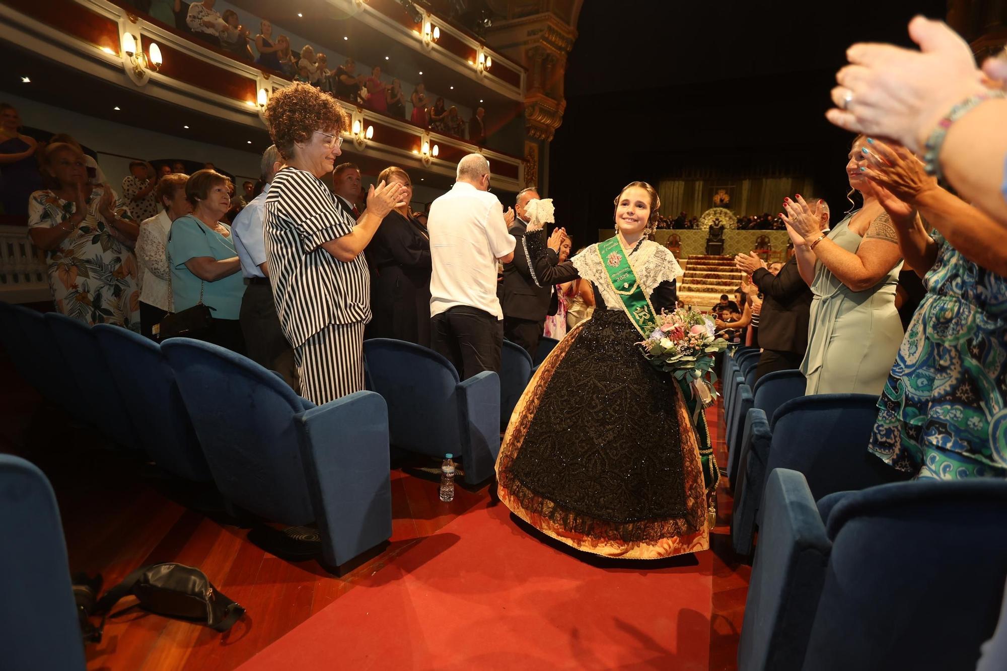 Imposición de bandas a la reina infantil de las fiestas de la Magdalena, Carla Ibáñez