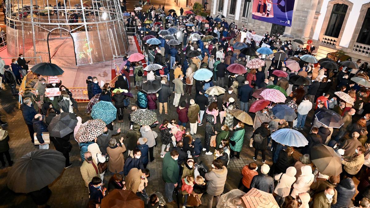 Manifestación en la plaza de España