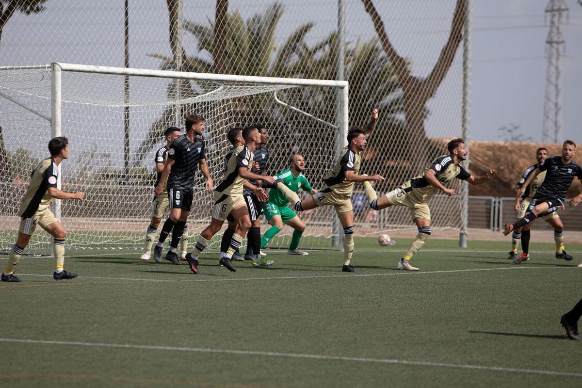 Todas las imágenes del encuentro entre La Unión y el Deportivo Linares Todas las imágenes del encuentro entre La Unión y el Deportivo Linares