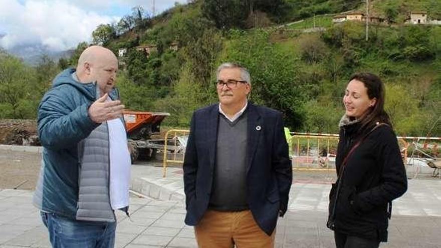 Un paso peatonal para mejorar la seguridad del acceso al Hospital