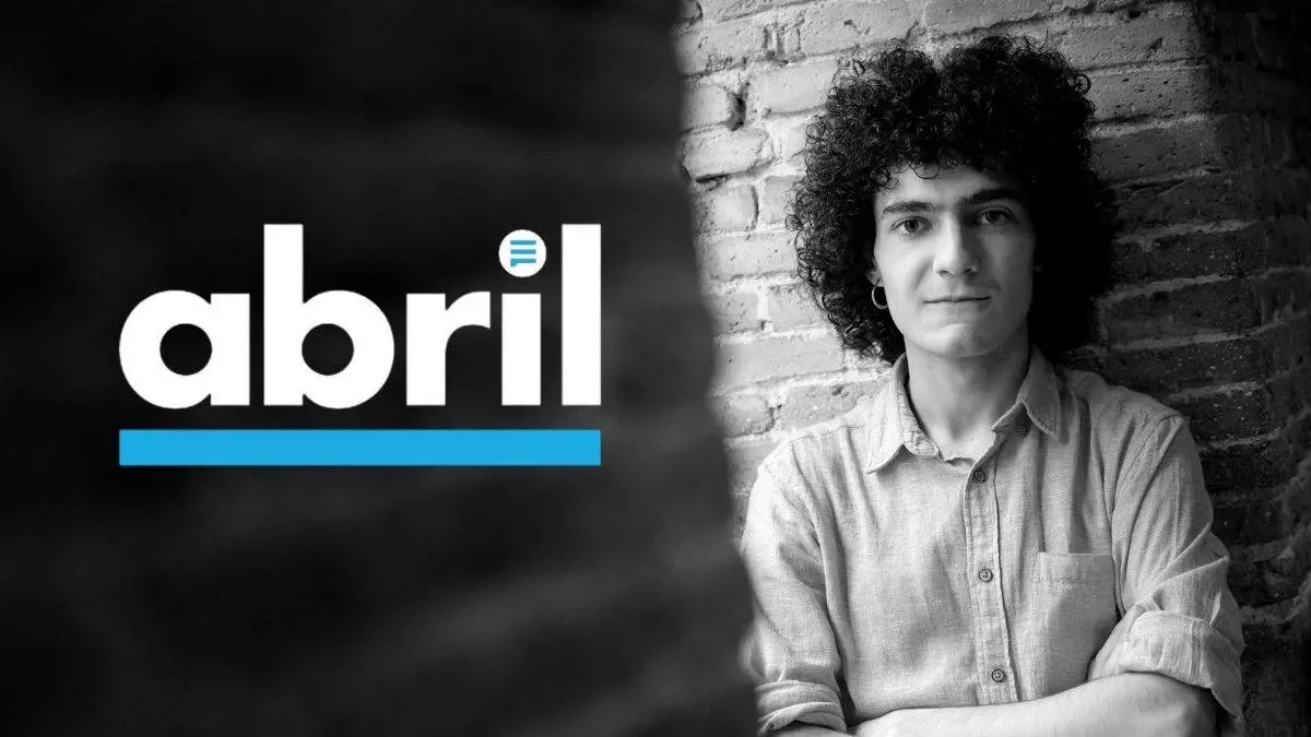 Una entrevista con Mario Obrero y un reportaje sobre la revista 'El Papus', en el nuevo número de abril