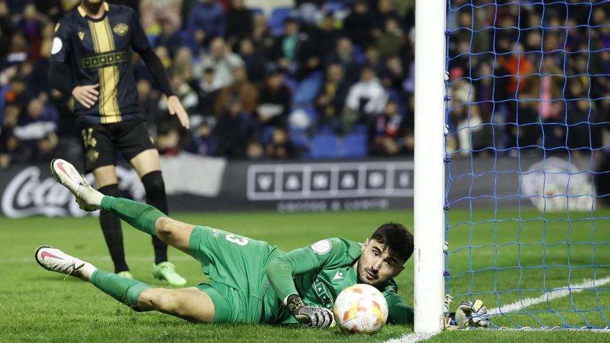 La parada &quot;de otro planeta&quot; del excéltico Gaizka Campos que pudo tumbar al Barça