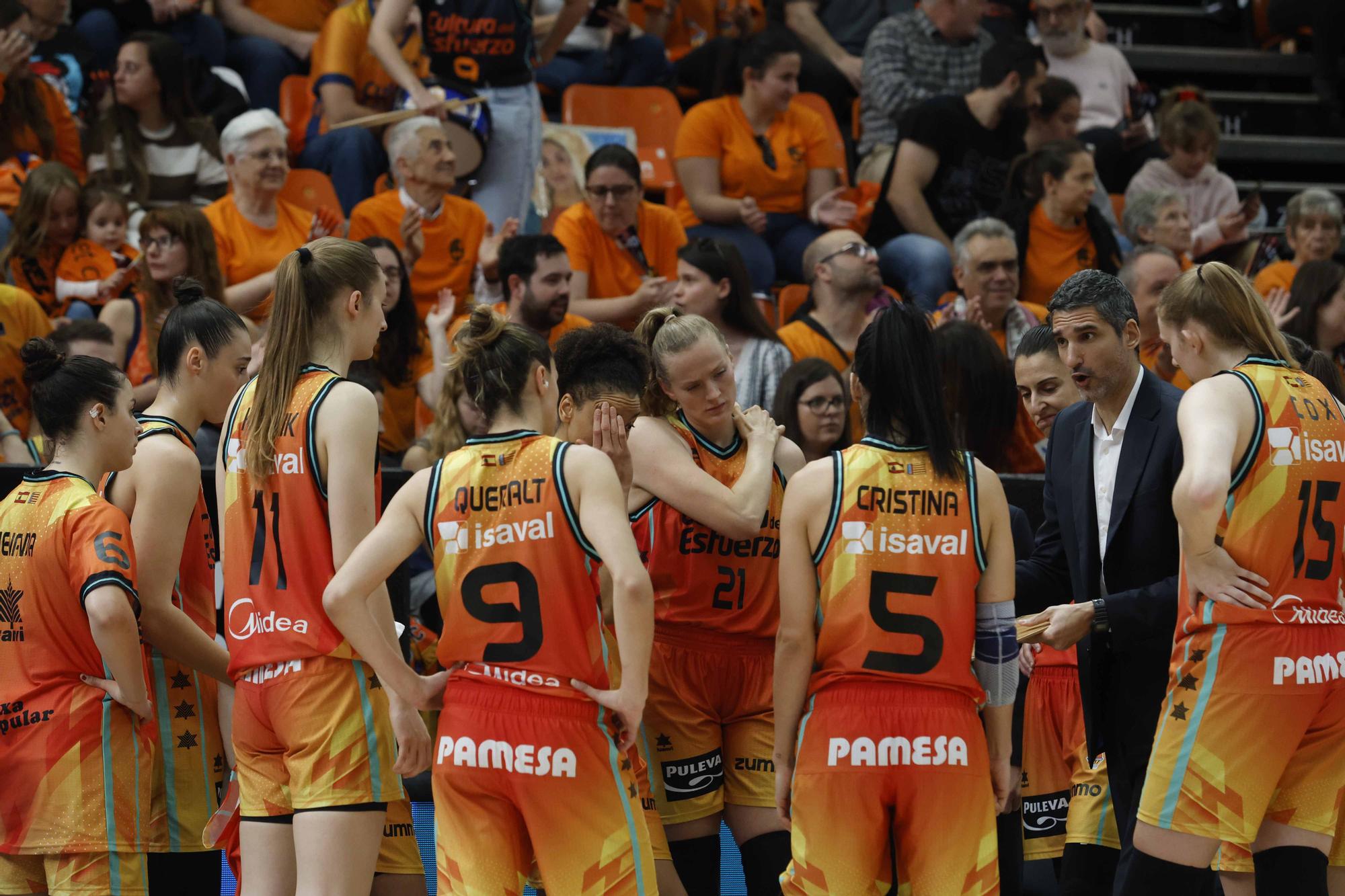 Valencia Basket - Perfumerías Avenida