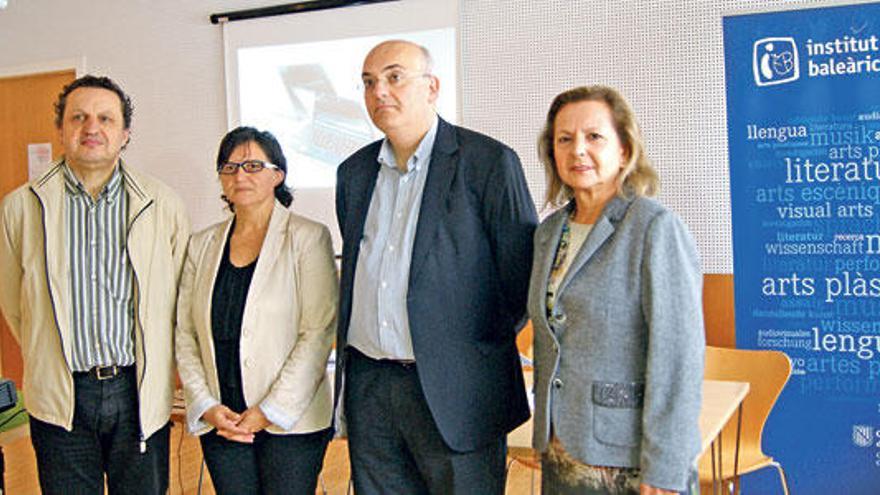 La presentación del acto tuvo lugar ayer en Petra.