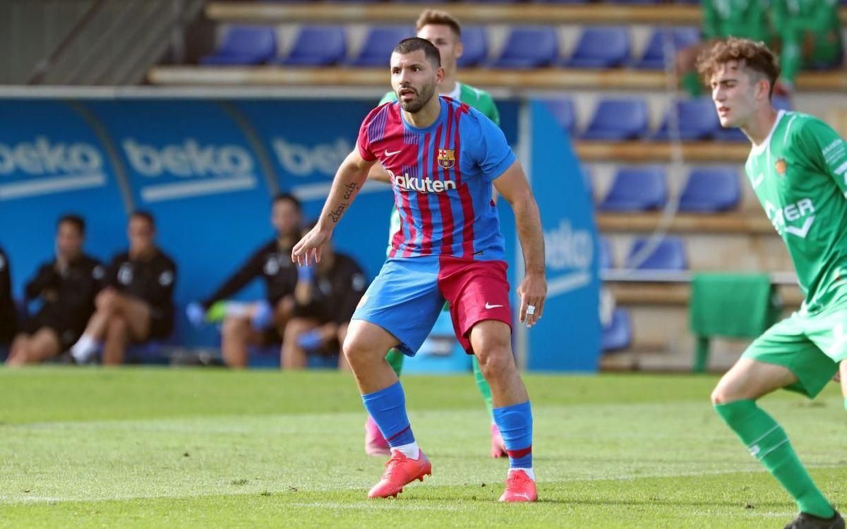 Kun Agüero durante el amistoso que hizo el Barça con el Cornellà en la ciudad deportiva de Sant Joan Despí.