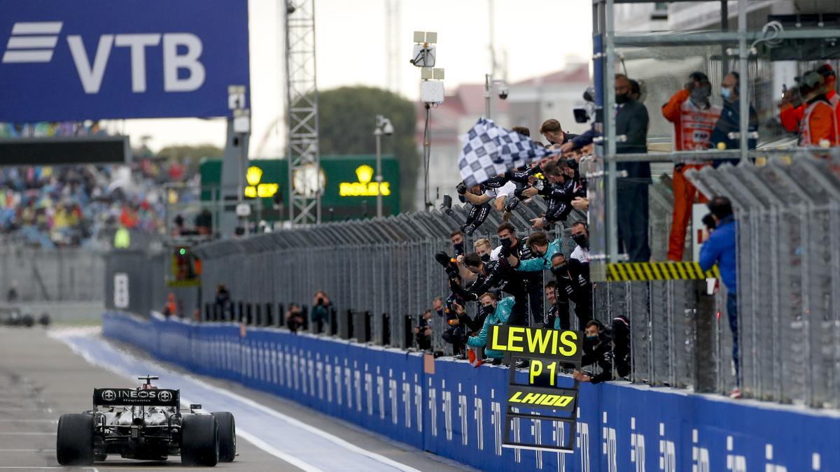 Lewis Hamilton, en el Gran Premio de Rusia 2021.