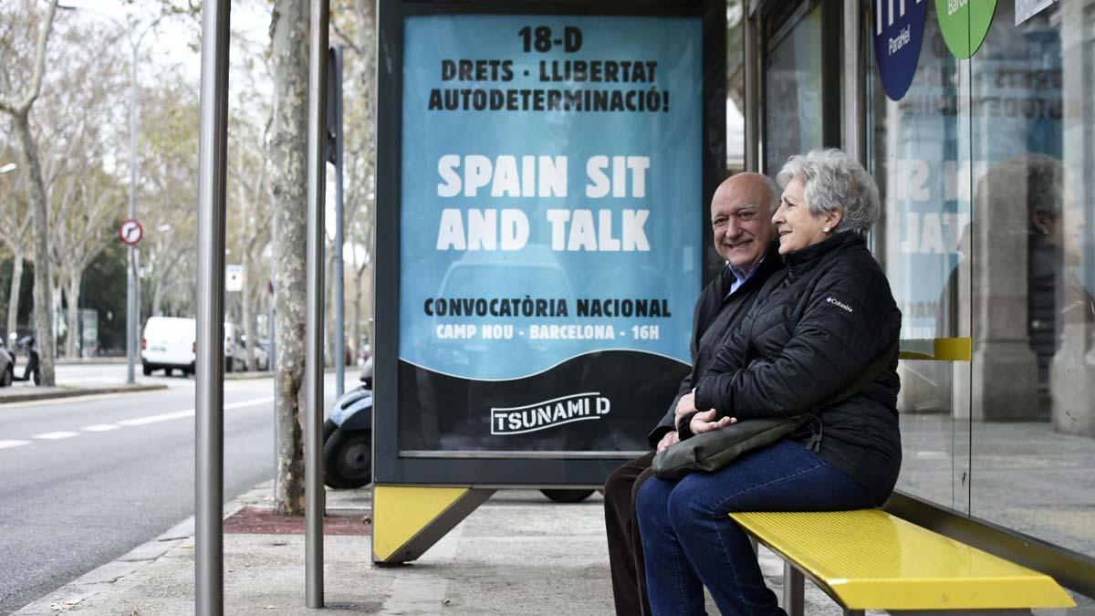 Marquesina con el mensaje de Tsunami Democràtic para el Clásico Barça-Madrid