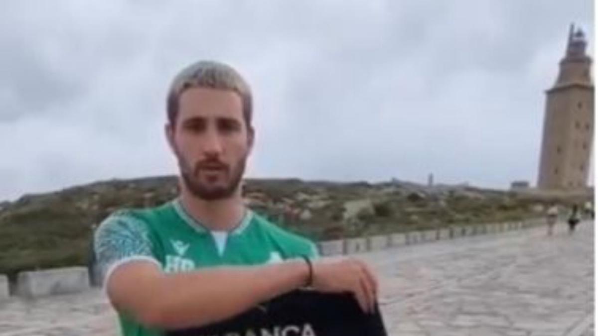 Bruno di Benedetto, con la camiseta del Liceo. |  // HC LICEO