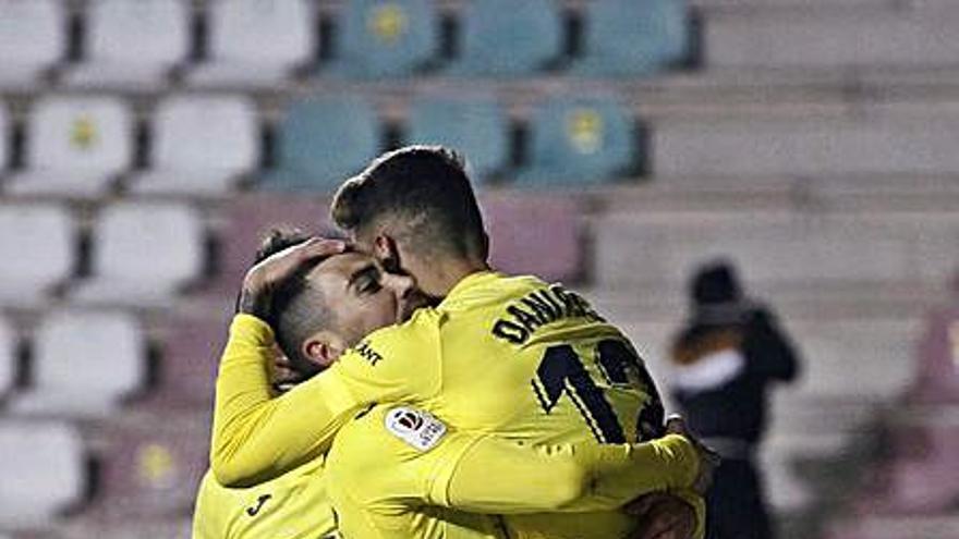 El Villarreal celebra un gol. | EFE/MARIAM A. MONTESINOS