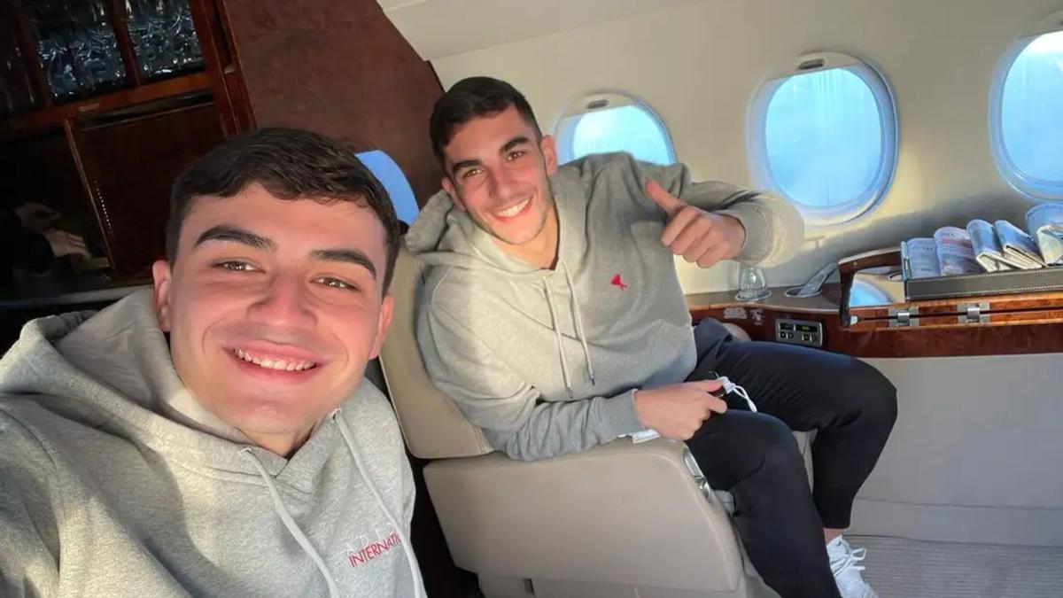 Pedri junto a Ferran Torres, uno de sus mejores amigos