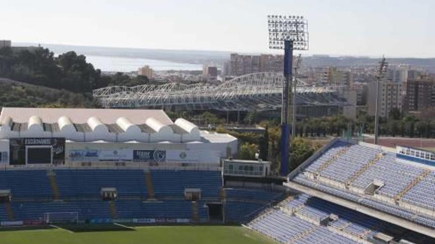 Vista superior parcial del estadio José Rico Pérez, que pasará en breve a manos del IVF.