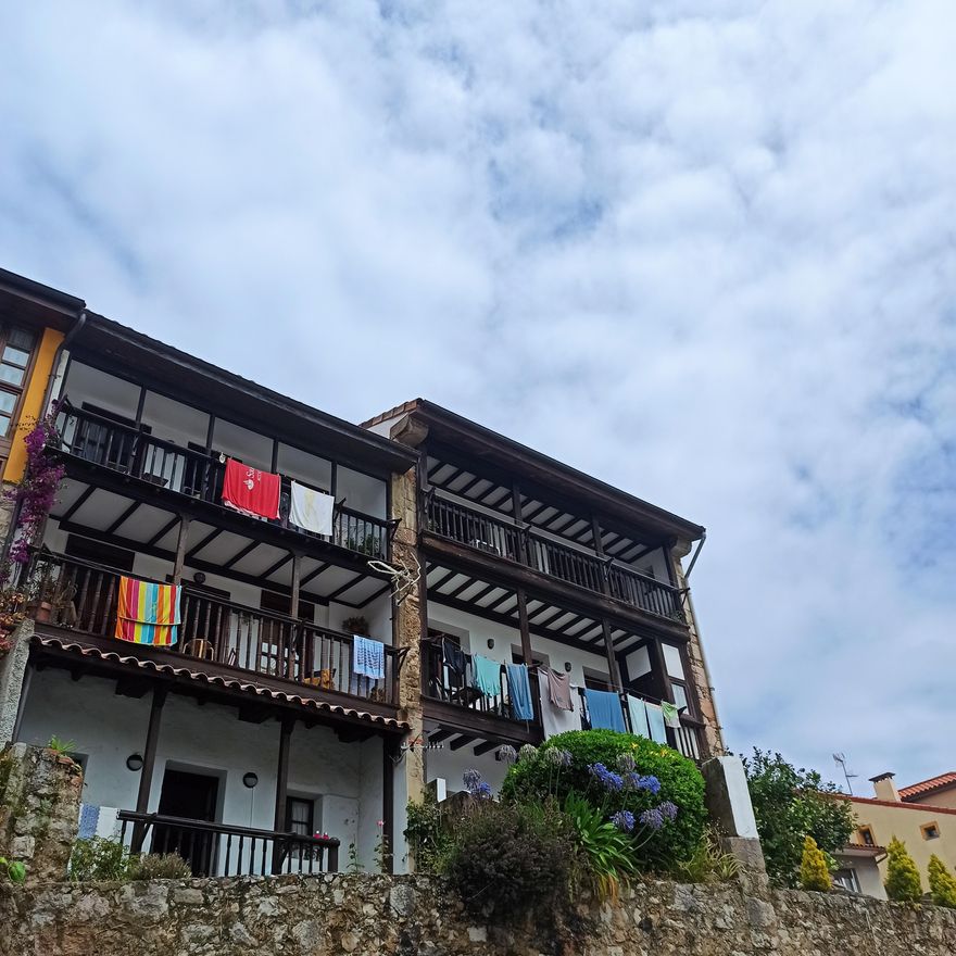 Llanes, un pueblo guapo que no pierde tirón