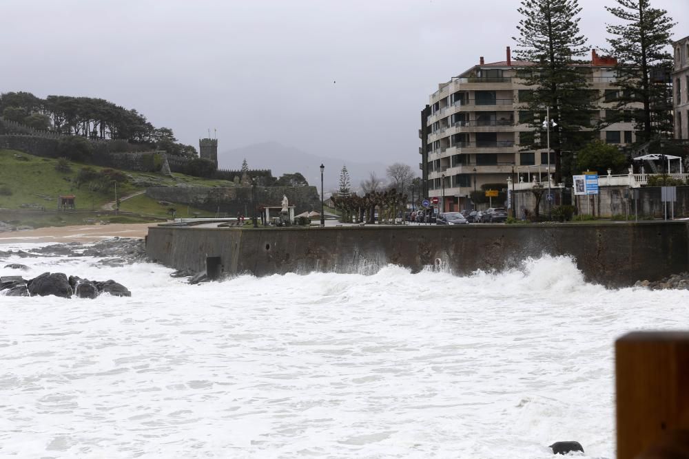 "Félix" desata la fuerza de los mares en la ría de Vigo