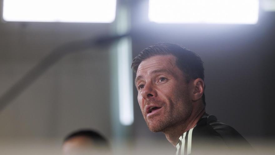 Xabi Alonso, en titulares: "Valverde está bien, y preparado para el partido"