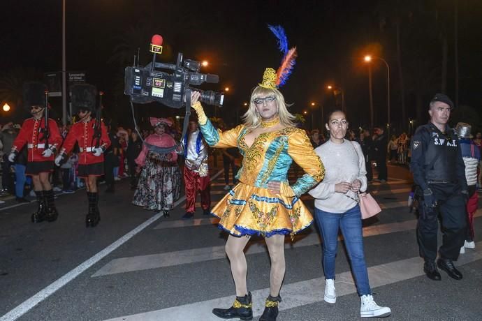 29-02-20  LAS PALMAS DE GRAN CANARIAS. CIUDAD. LAS PALMAS DE GRAN CANARIA. Cabalgata del Carnaval.    Fotos: Juan Castro.  | 29/02/2020 | Fotógrafo: Juan Carlos Castro