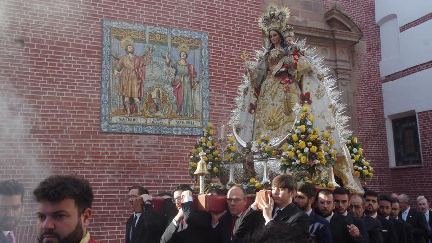 Rosario Votivo de la Virgen de los Remedios por la feligresía de Los Mártires