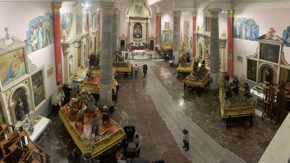 Los pasos de la procesión del Lunes Santo se pueden visitar en San Antolín