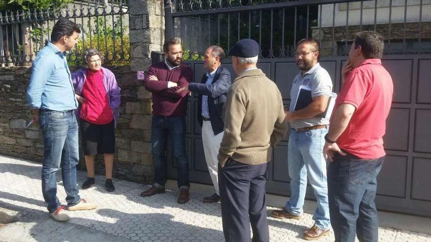 Vecinos de la calle Xesteira exigen su mejora integral