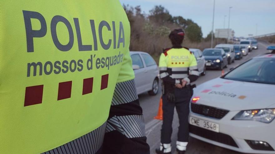 Els Mossos de Trànsit en un accident, foto d&#039;arxiu