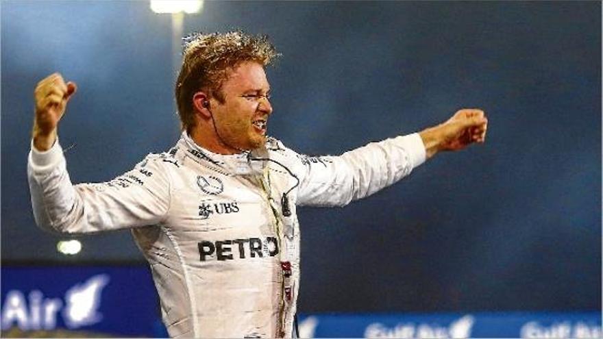 Rosberg continua sense aturador