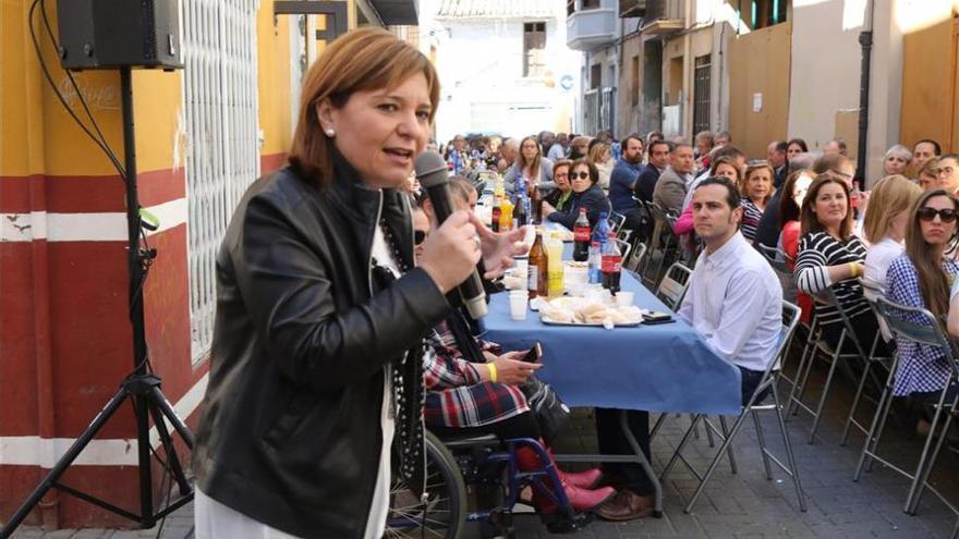 Bonig presiona a Puig para que exija la dimisión de los imputados