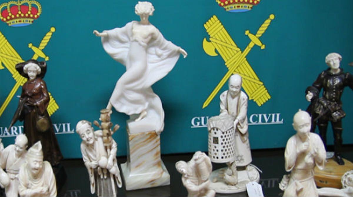 Segons els agents, les peces estan valorades en més de 100.000 euros.