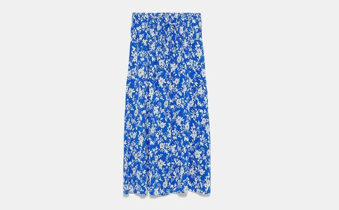 La falda midi con estampado floral de Zara