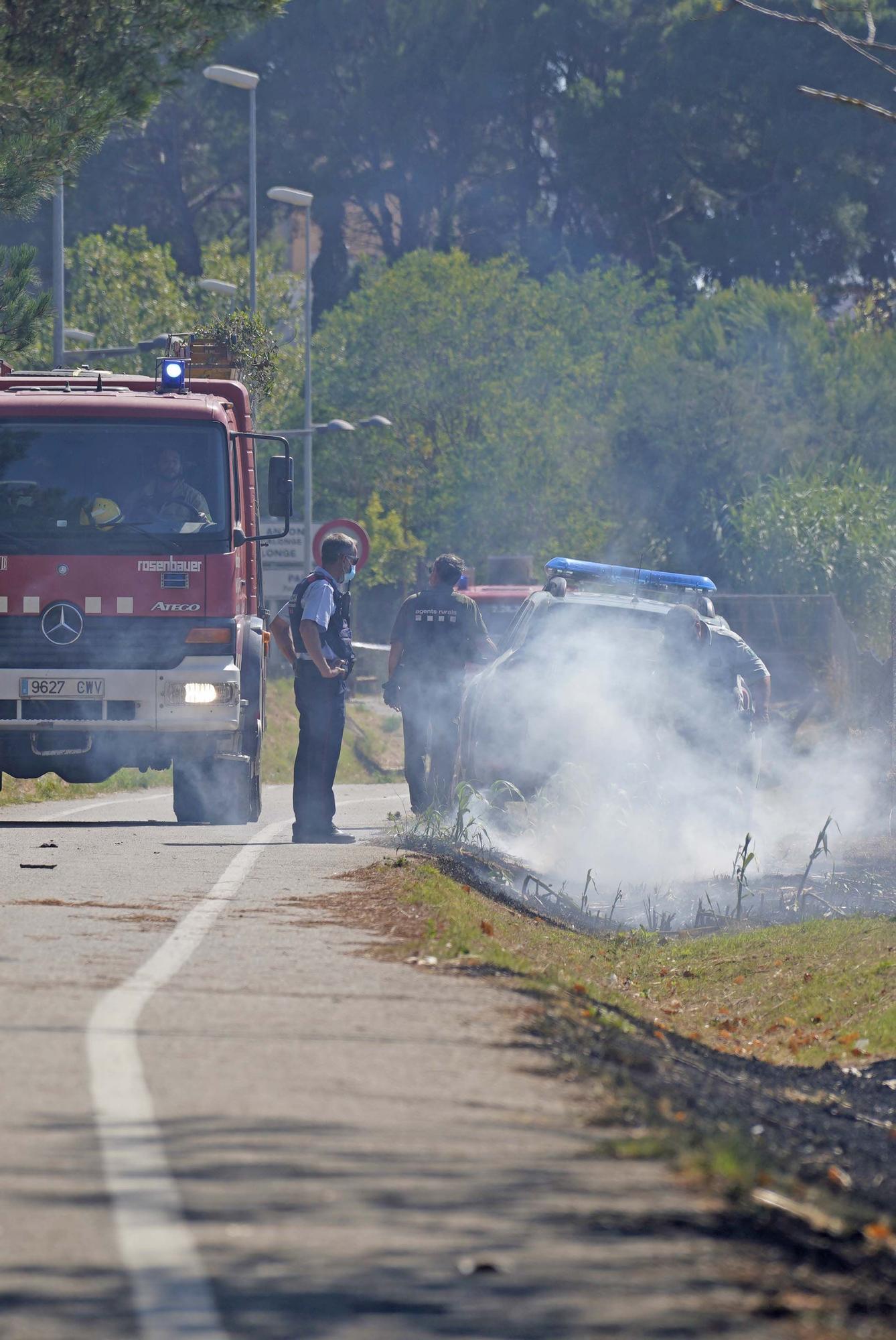 Incendi a Calonge: petit ensurt prop de la piscina