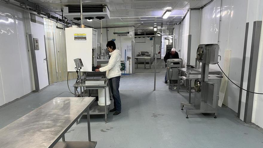 La Generalitat destinarà 44 milions a reforçar el control sanitari dels escorxadors