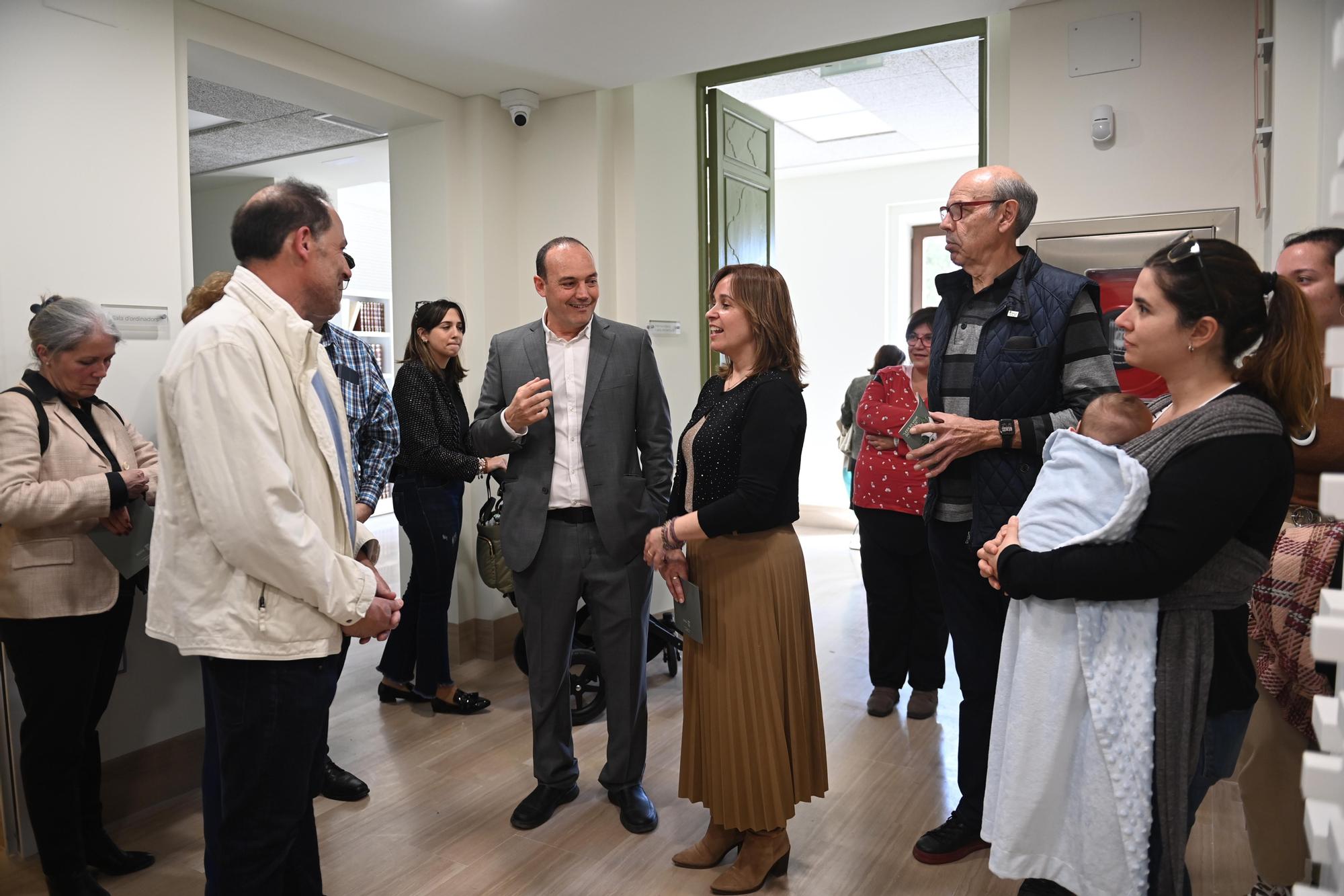 Inauguración de la biblioteca de Xixona en la Casa Rovira