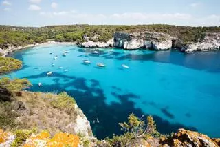 La cala de aguas turquesa más fotogénica del Mediterráneo se esconde tras un bosque de pinos