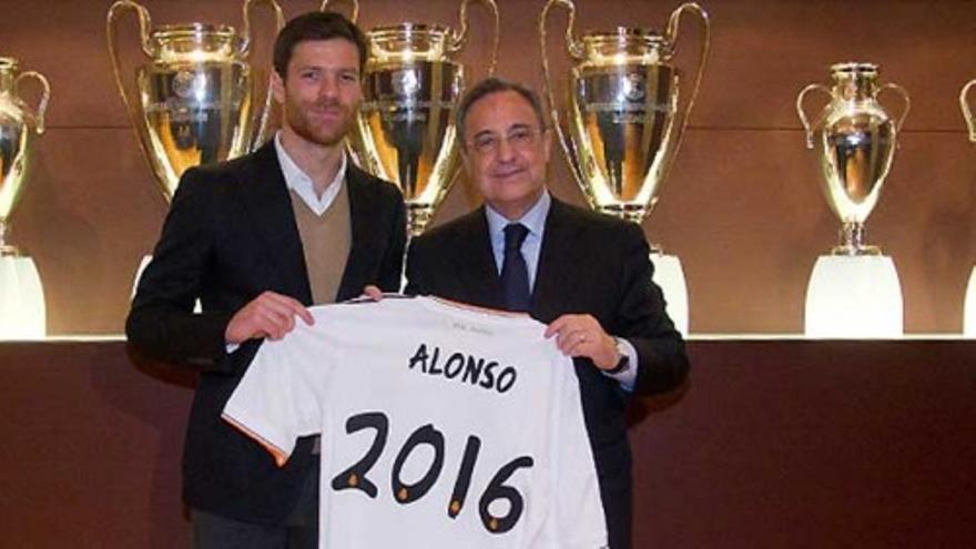 Xabi Alonso renueva 2 años con el Real Madrid