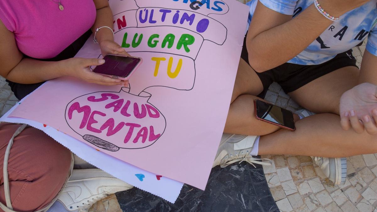 El director general de Salud Mental de la Generalitat afirma que la mayoría de intentos de suicidio son de jóvenes entre 15 y 18 años