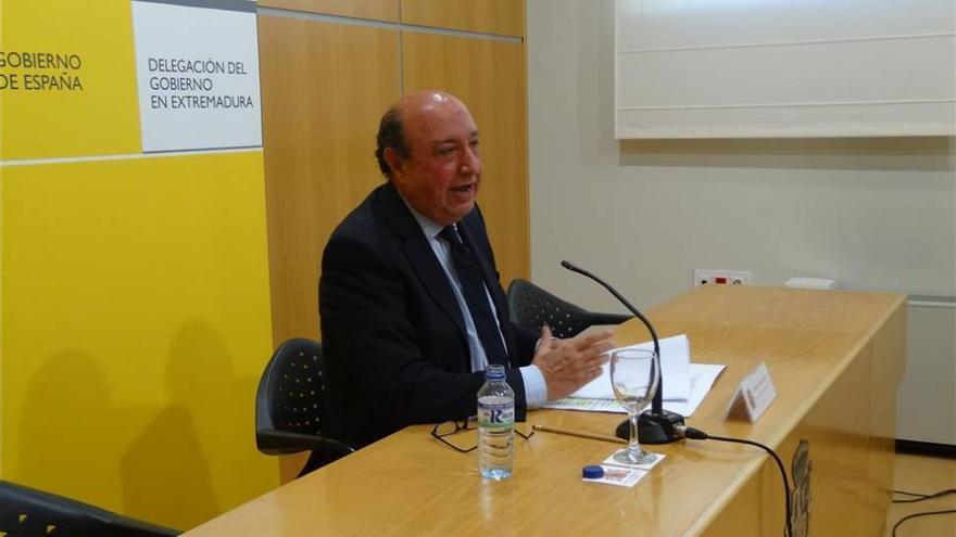 El Consejo de Ministros cesará mañana a López Iglesias como delegado del Gobierno de Extremadura