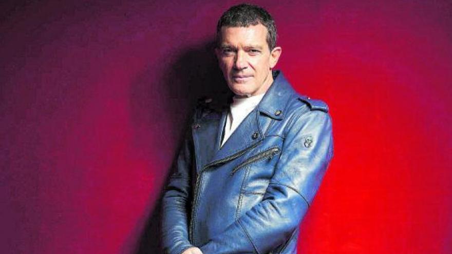 Antonio Banderas da positivo en coronavirus