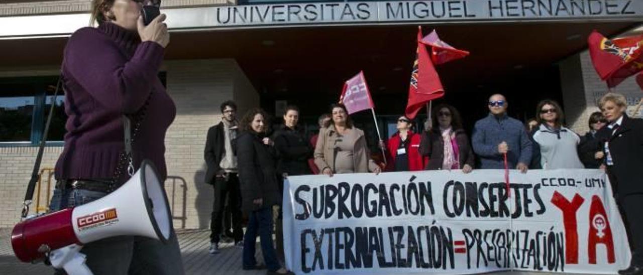 Los conserjes del campus aplazan la huelga pese a no tener garantizada su continuidad