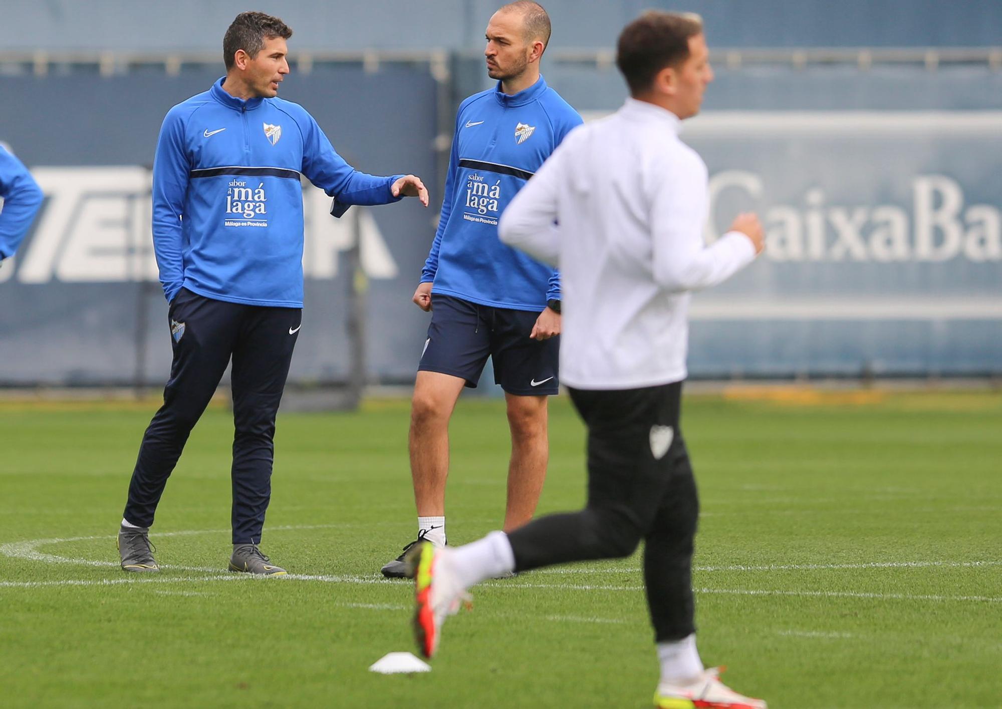 Funes dirige el primer entrenamiento del Málaga CF sin José Alberto López