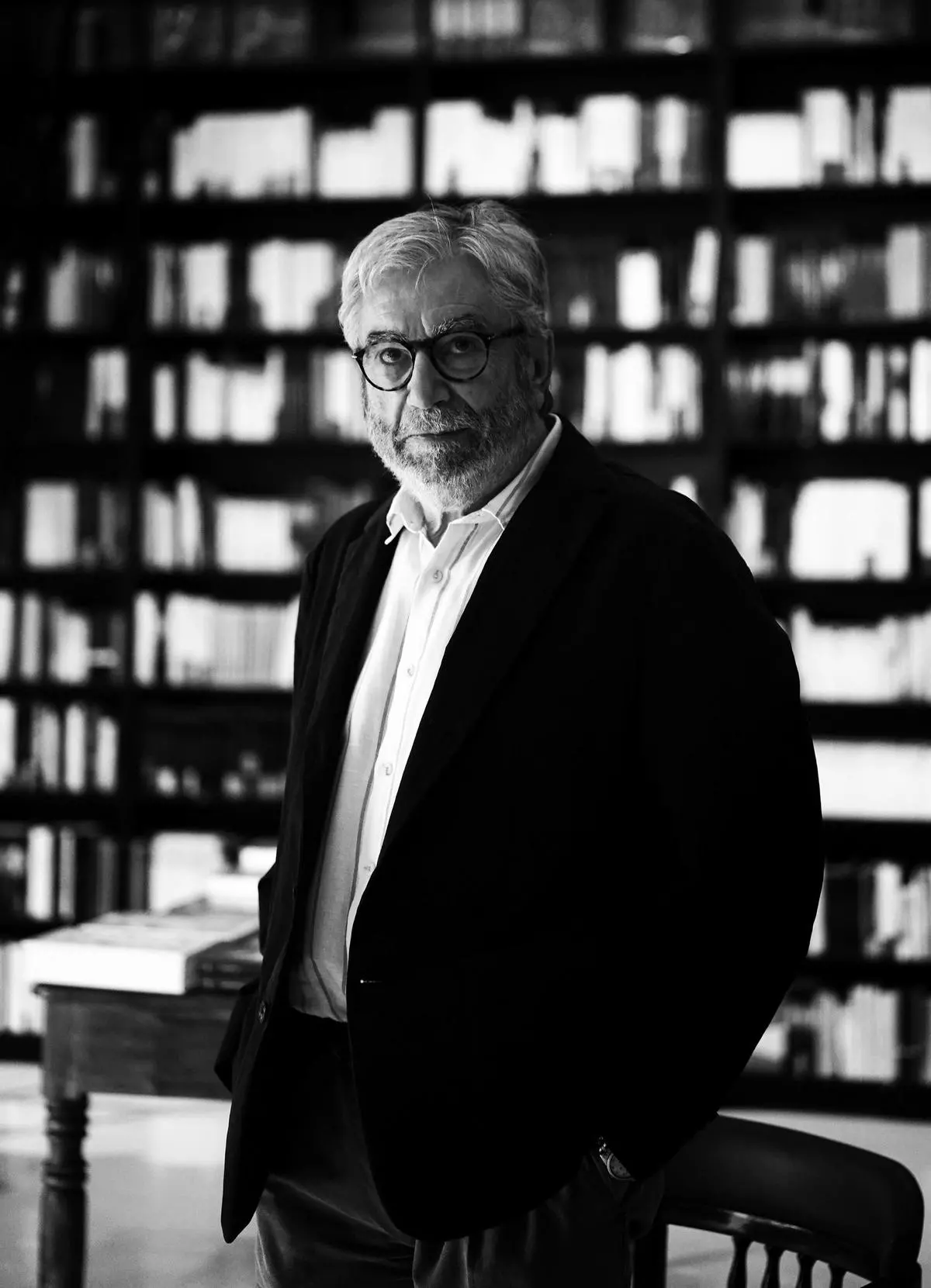 Antonio Muñoz Molina: «He aprendido a mirar la realidad con el mismo fervor que a la literatura»