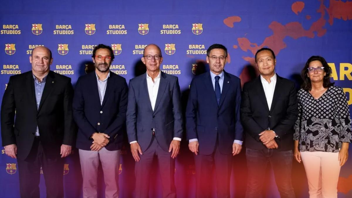 Josep Maria Bartomeu, los directivos Didac Lee, Jordi Cardoner y Oriol Tomàs y el CEO Òscar Grau, en la inauguración de Barça Studios el 20 de septiembre de 2019