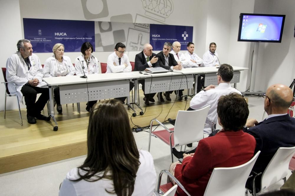 Rueda de prensa sobre el transplante de corazón artificial en el HUCA