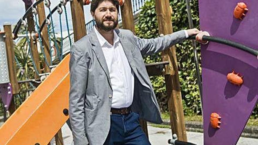 El alcalde y candidato del PP a la Alcaldía de Arteixo, Carlos Calvelo.