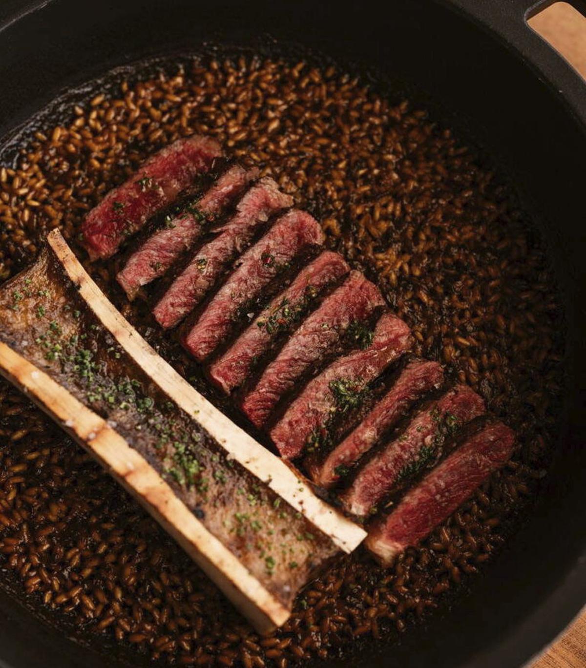 Las especialidades de siempre protagonizan la propuesta gastronómica.