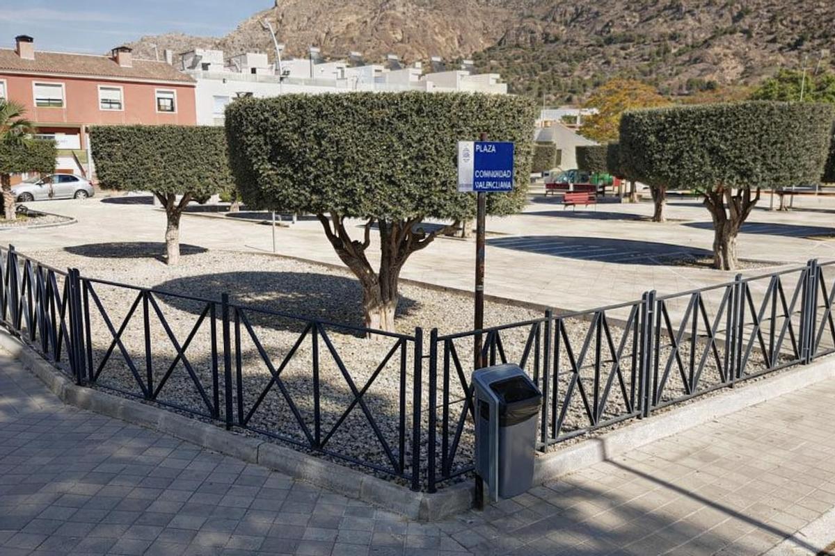 El consultorio ocupará la mitad de la actual plaza de la Comunidad Valenciana, en la imagen