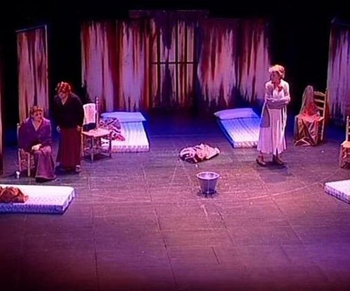 Una representación del último montaje: «Toda esta noche larga».