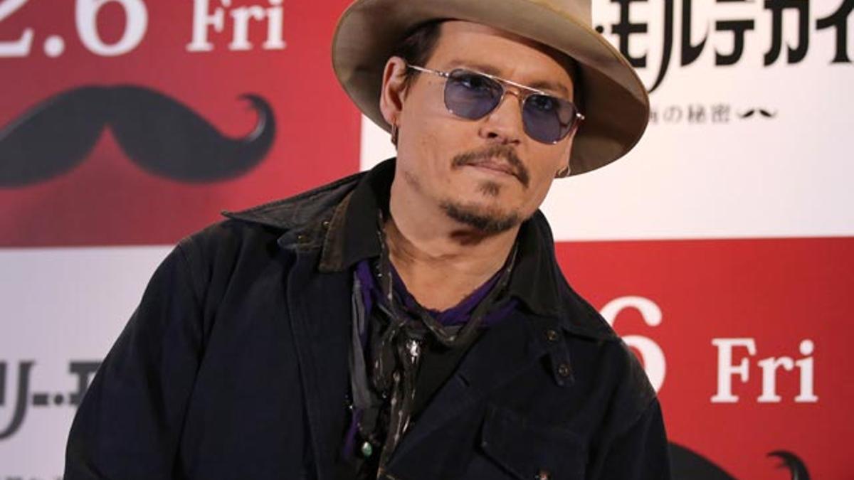 Johnny Depp dice que le atacó un chupacabra