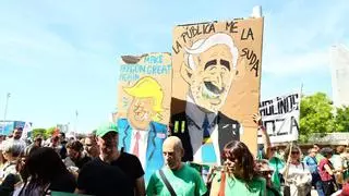 Una multitudinaria concentración da inicio a la huelga por la escuela pública en Aragón: “Nuestros recortes no pueden ser el beneficio de la concertada y la privada”