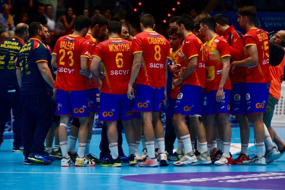 España escala la montaña y se despeña en el Mundial Júnior de Balonmano