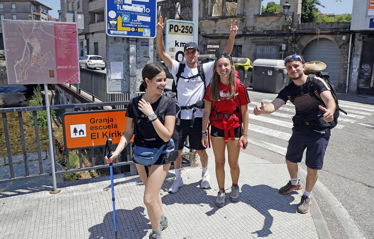 Peregrinos del Camino de Santiago Portugués de la Costa