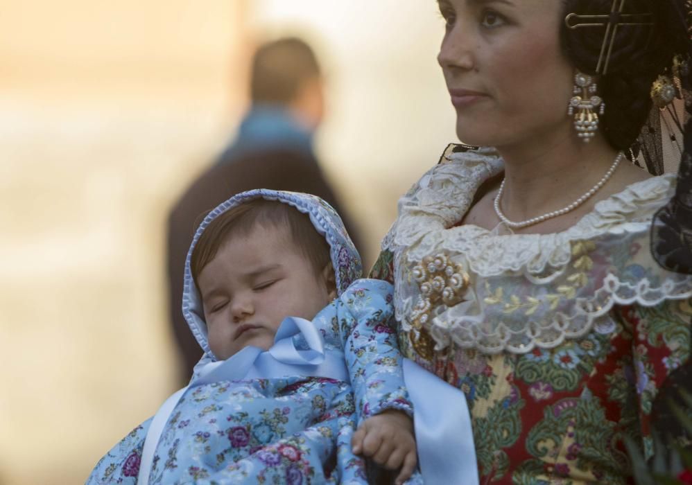 Primer día de Ofrenda de Fallas