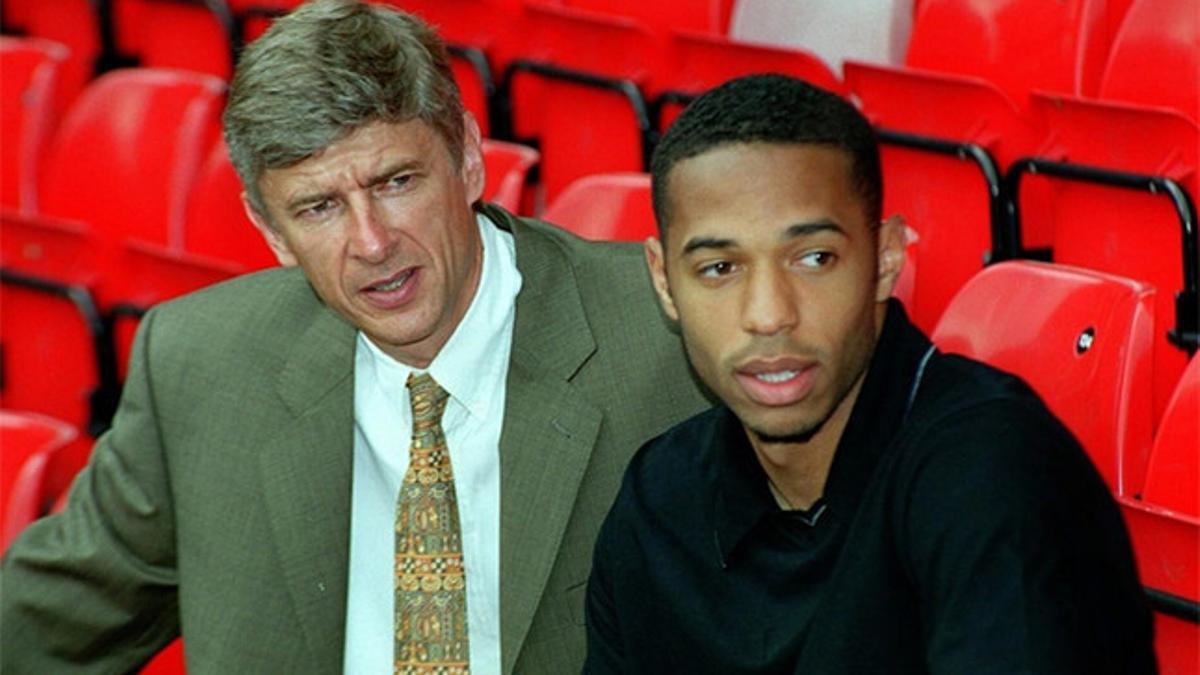 Arsène Wenger y Thierry Henry, durante su etapa como jugador del Arsenal